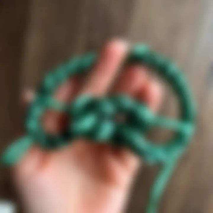 Safety tips for using the sheet bend knot effectively.